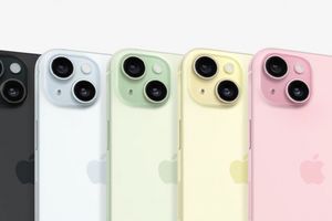 Apple представила линейку iPhone 15 свайп